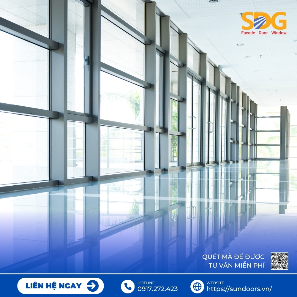 Thiết kế hiện đại với vách kính mặt dựng Xingfa không chỉ tăng tính thẩm mỹ mà còn giúp lấy sáng tự nhiên, phù hợp với các tòa nhà văn phòng và chung cư cao tầng.