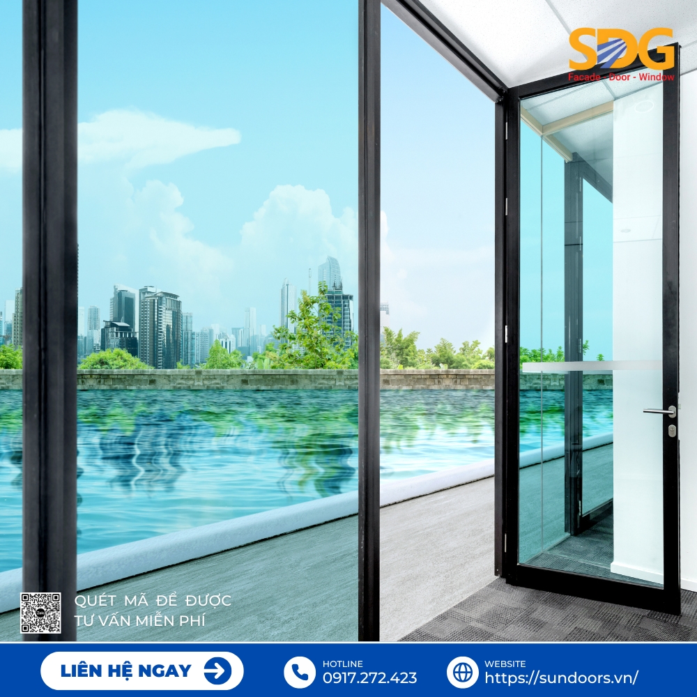 Cửa nhôm kính lớn mặt tiền, thi công an toàn, mang đến sự hiện đại và mở rộng tầm nhìn không gian.