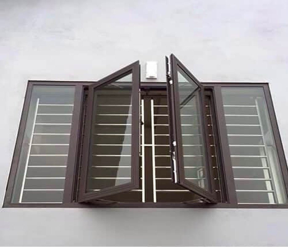 Sundoor là đơn vị cung cấp mẫu cửa sổ 2 cánh mở quay nhôm xingfa uy tín được đông đảo khách hàng tin tưởng